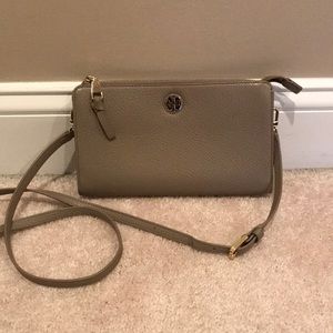 Tory Burch Robinson Pebbled Wallet/Crossbody